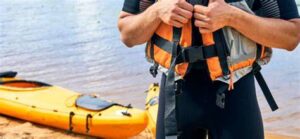 es obligatorio chaleco en kayak